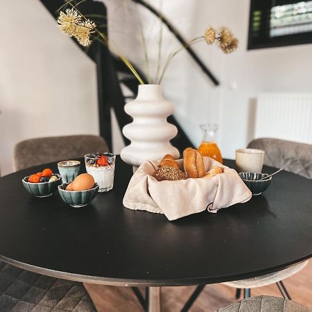 Het Amsterdamse Raadhuisje Villa Landsmeer Buitenkant foto
